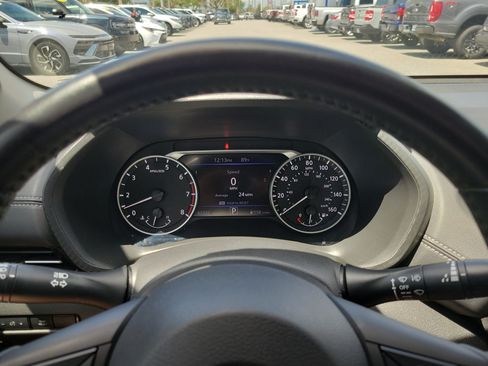 Used 2020 Nissan Sentra SV w/ Electronics Package FWD image 27