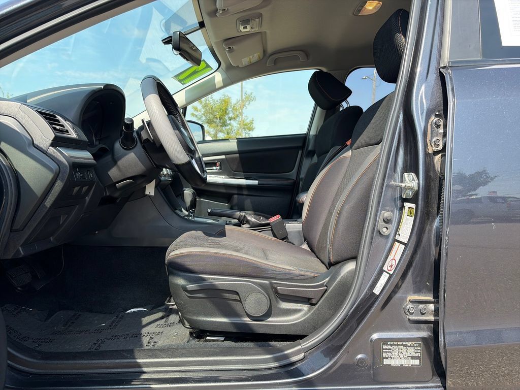 Used 2017 Subaru Crosstrek 2.0i Premium AWD/4WD image 12