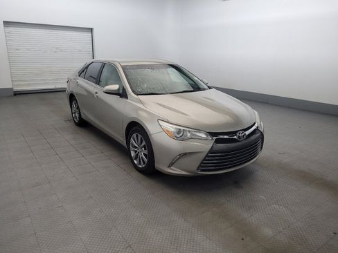 Used 2016 Toyota Camry XLE FWD image 13