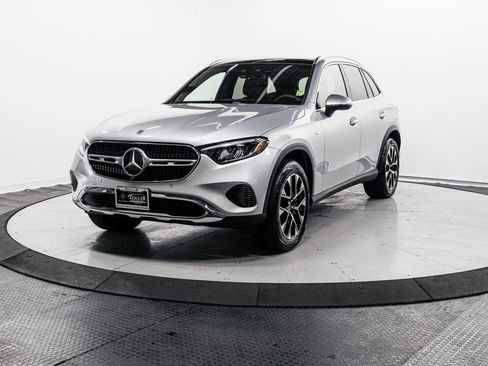 Certified 2025 Mercedes-Benz GLC 350e GLC 350e image 3
