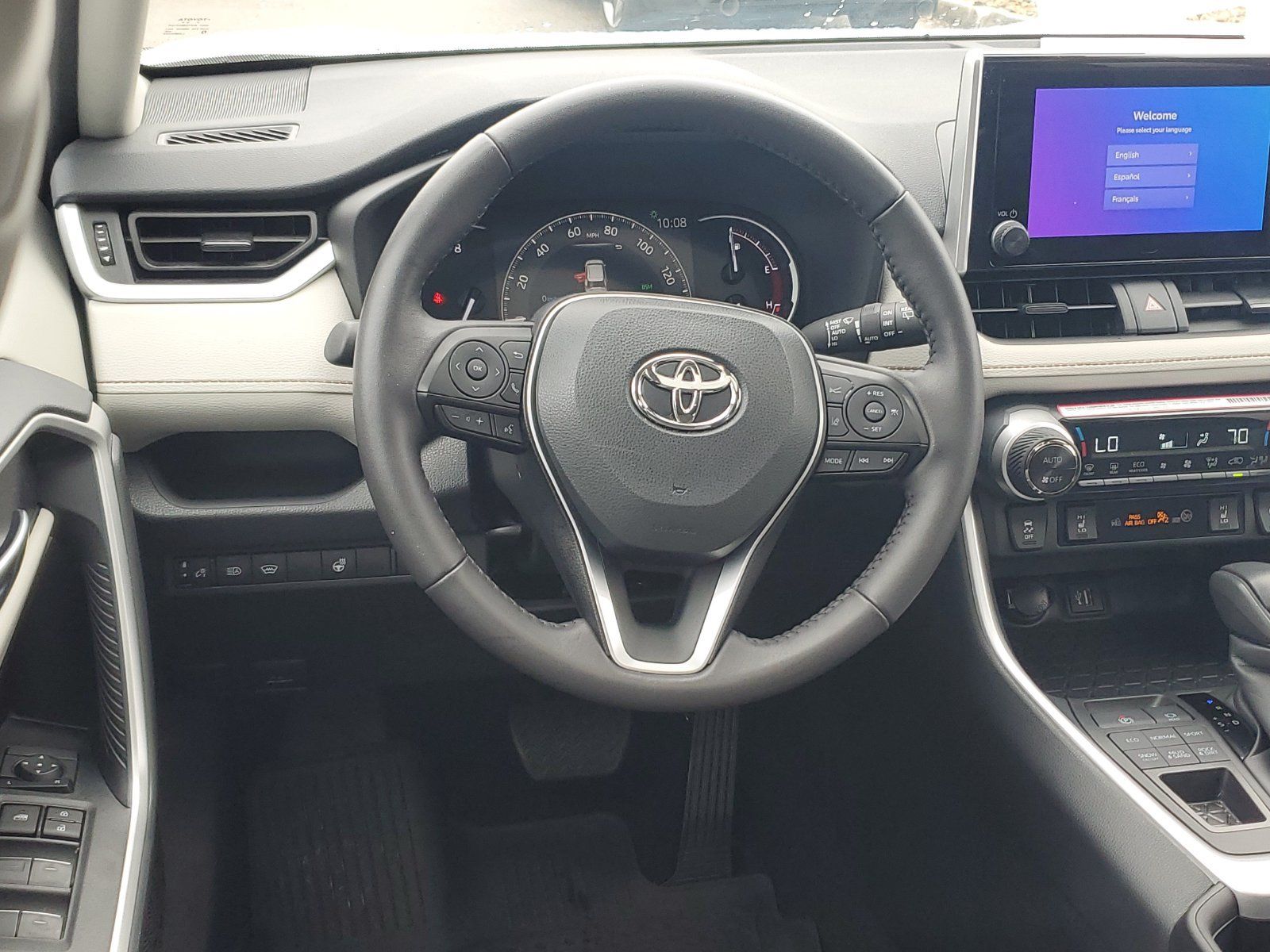 Used 2024 Toyota RAV4 XLE w/ Convenience Package AWD/4WD image 12