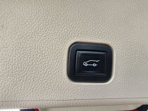 Used 2014 Cadillac SRX Luxury AWD/4WD image 14