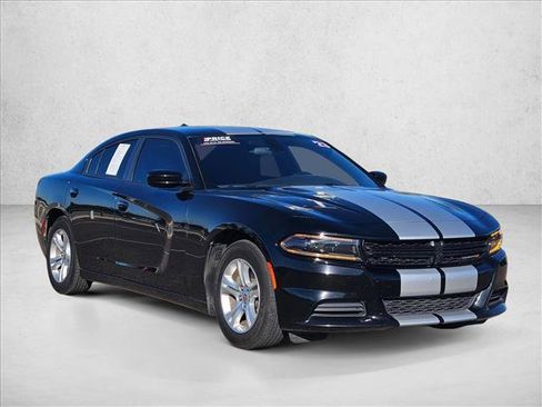 Used 2023 Dodge Charger SXT image 3