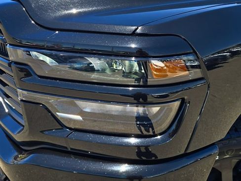Certified 2025 RAM 2500 Big Horn AWD/4WD image 31