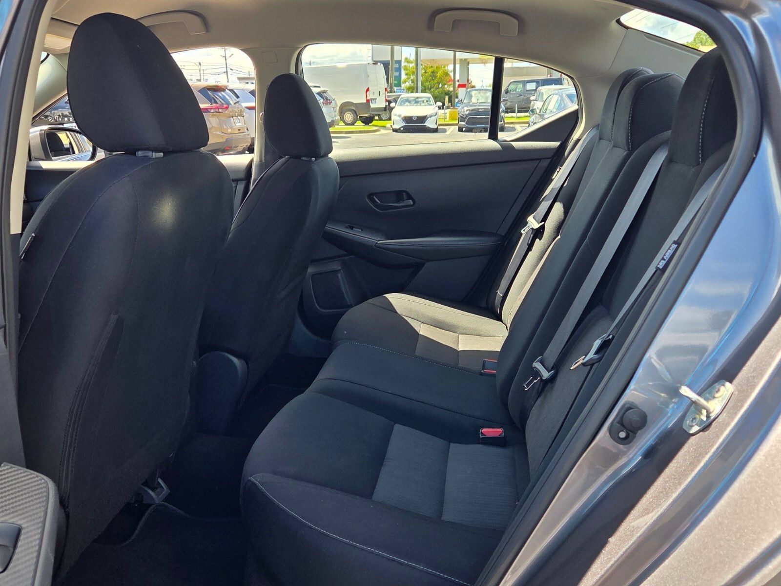 Used 2024 Nissan Sentra SV FWD image 6