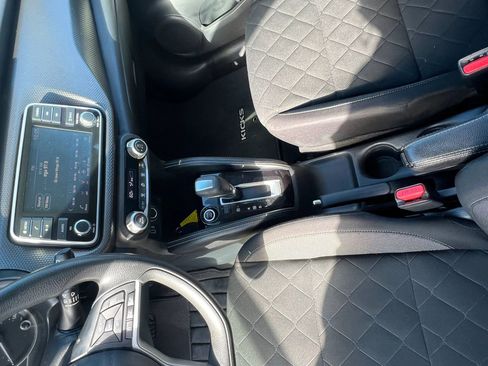 Used 2020 Nissan Kicks SV FWD image 26