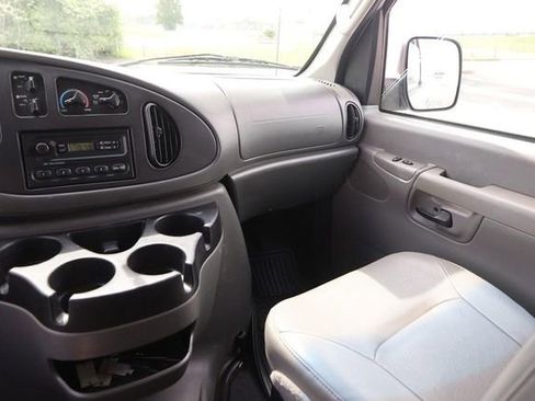 Used 2008 Ford E-350 and Econoline 350 XLT RWD image 20