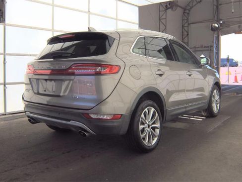 Used 2017 Lincoln MKC Select w/ Select Plus Package AWD/4WD image 5
