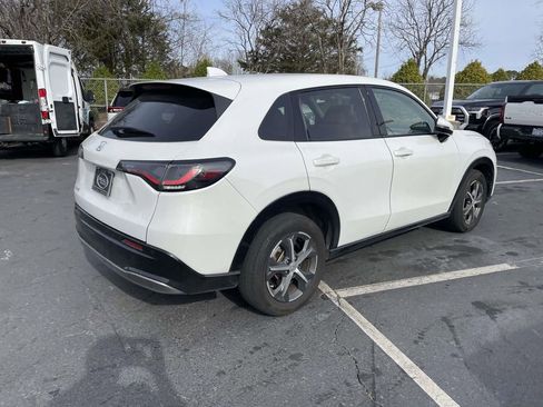 Used 2023 Honda HR-V EX-L image 10