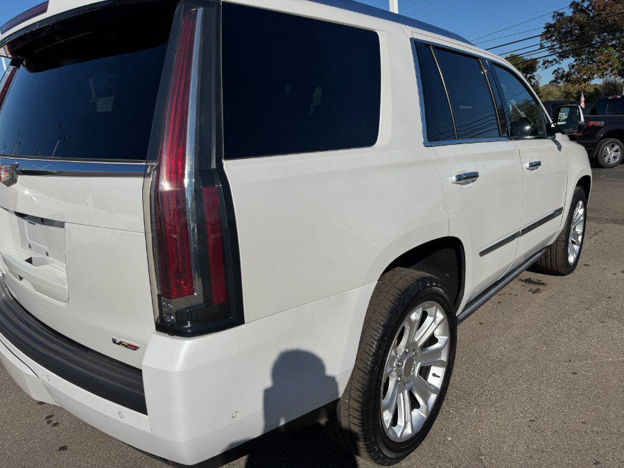 Used 2017 Cadillac Escalade Premium Luxury AWD/4WD image 11
