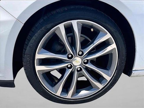 Used 2020 Chevrolet Malibu Premier FWD image 10