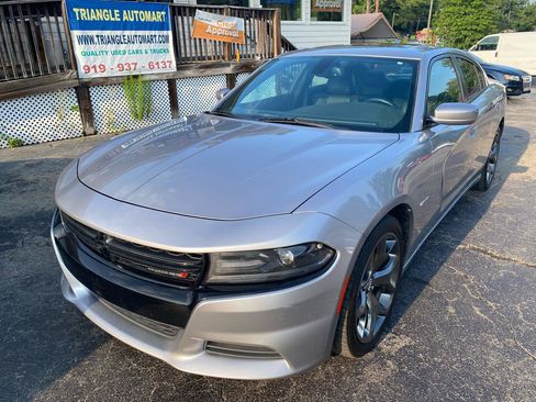 Used 2015 Dodge Charger R/T w/ Plus Group RWD image 1