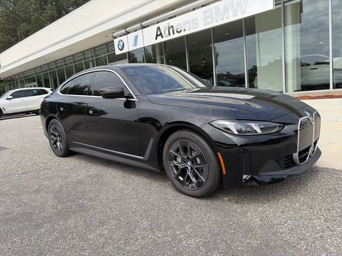 Used 2026 BMW i4 xDrive40i w/ Premium Package AWD/4WD image 2