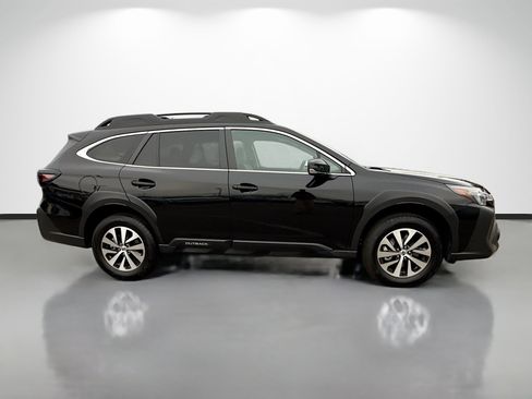 Certified 2025 Subaru Outback Premium w/ Popular Package #1A image 2