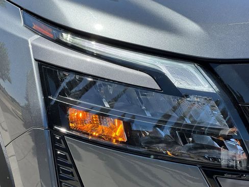 New 2026 Nissan Pathfinder SL AWD/4WD image 34
