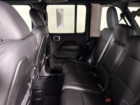 New 2026 Jeep Wrangler Unlimited Rubicon w/ Technology Group image 11