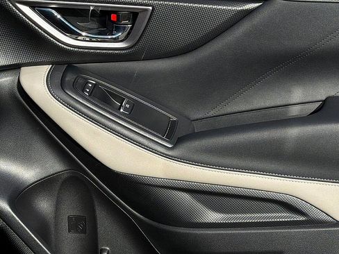 Used 2023 Subaru Forester Limited image 25