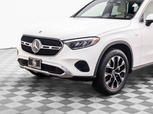 New 2025 Mercedes-Benz GLC 350e 4MATIC image 32