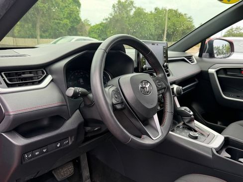 Used 2021 Toyota RAV4 SE w/ Weather & Moonroof Package AWD/4WD image 35