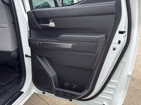 Certified 2025 Toyota Tacoma TRD Sport image 27