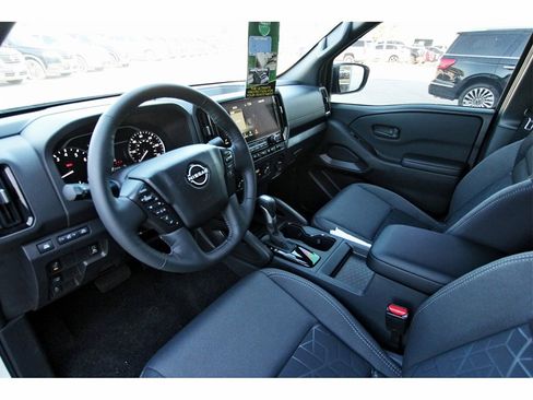 New 2026 Nissan Frontier SV w/ SV Convenience Package image 12