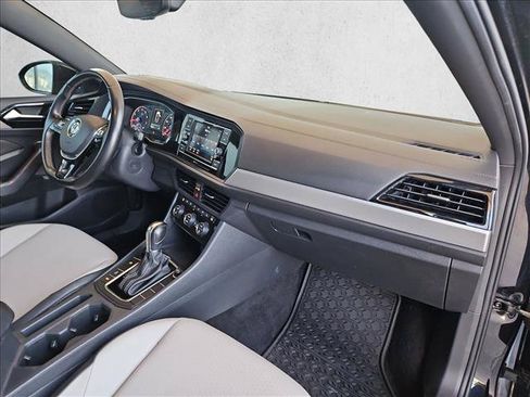 Used 2019 Volkswagen Jetta R-Line FWD image 19
