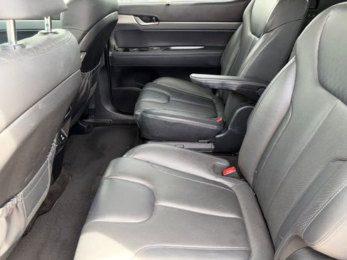Used 2022 Hyundai Palisade SEL w/ Premium Package FWD image 29