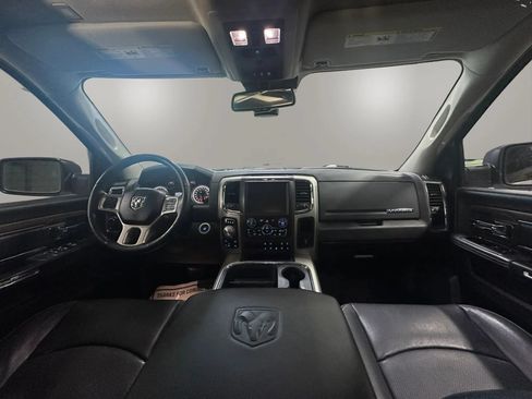 Used 2017 RAM 1500 Laramie w/ Convenience Group AWD/4WD image 17