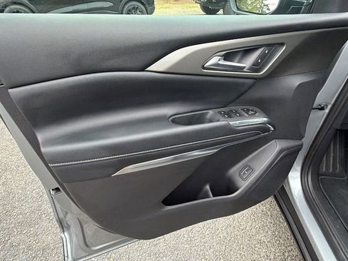 Certified 2026 Chevrolet Traverse LT image 11