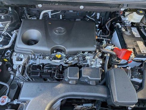 Used 2025 Toyota RAV4 XLE image 22