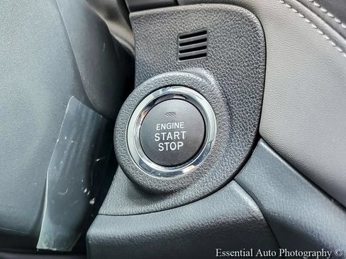 Certified 2025 Subaru Outback Onyx Edition AWD/4WD image 19