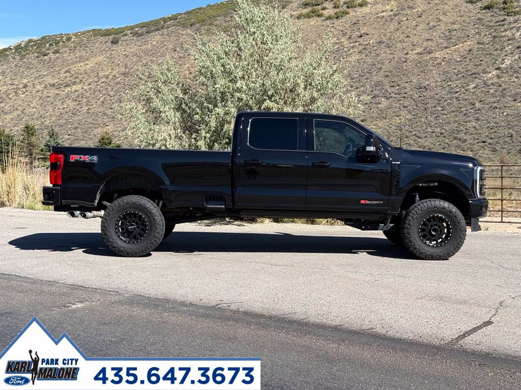 Used 2024 Ford F350 Platinum w/ FX4 Off-Road Package AWD/4WD image 7