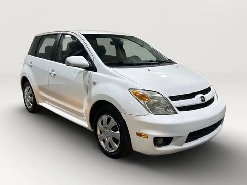 Used 2006 Scion xA image 2