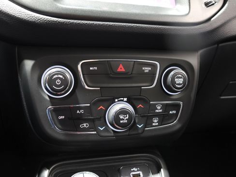 Used 2020 Jeep Compass Trailhawk w/ Cold Weather Group AWD/4WD image 20