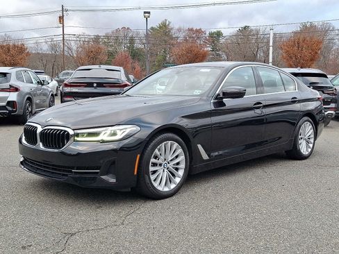 Used 2023 BMW 530i xDrive w/ Convenience Package image 3