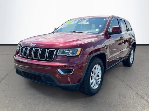 Certified 2022 Jeep Grand Cherokee Laredo X RWD image 3