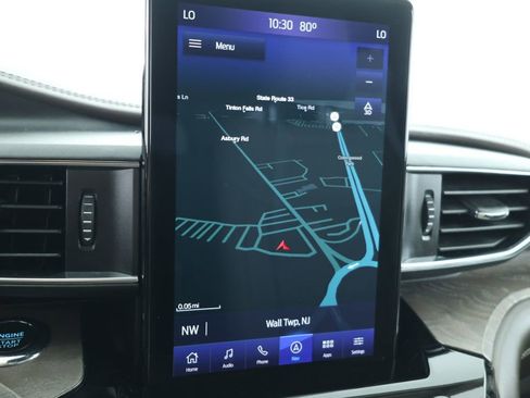 Used 2022 Ford Explorer Platinum w/ Equipment Group 601A image 17