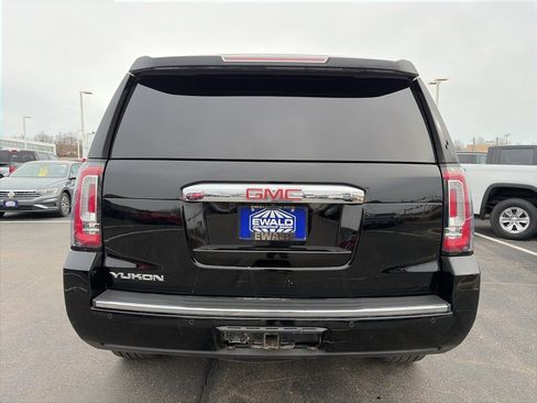 Used 2018 GMC Yukon Denali image 9