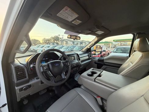 Used 2019 Ford F250 XL w/ Power Equipment Group image 17