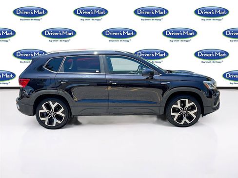 Used 2023 Volkswagen Taos SEL AWD/4WD image 8