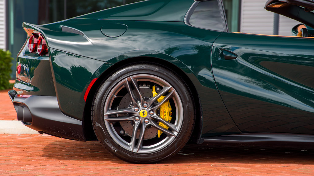 Used 2022 Ferrari 812 GTS RWD image 8