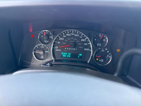 New 2025 GMC Savana 2500 w/ Driver Convenience Package image 17