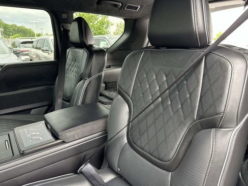 Certified 2025 INFINITI QX80 Autograph w/ Autograph Exterior Package AWD/4WD image 34
