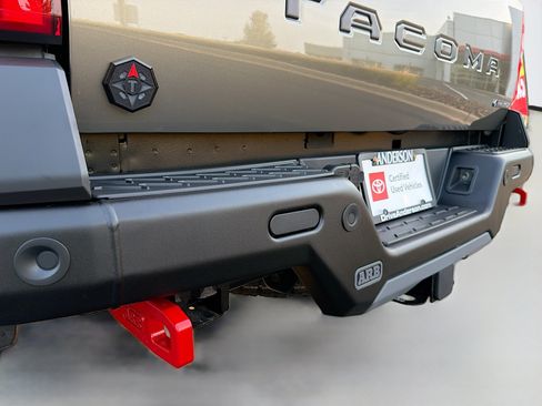 Certified 2025 Toyota Tacoma 4x4 Double Cab Hybrid image 11
