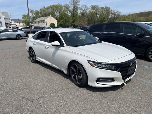 Used 2020 Honda Accord Sport image 2
