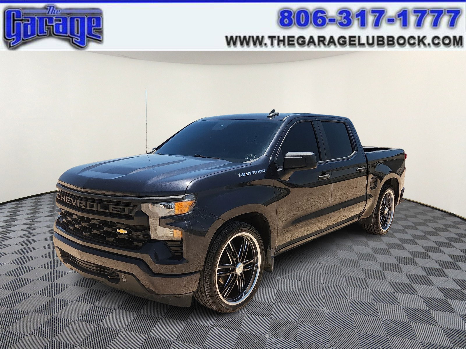 Used 2023 Chevrolet Silverado 1500 Custom RWD image 1