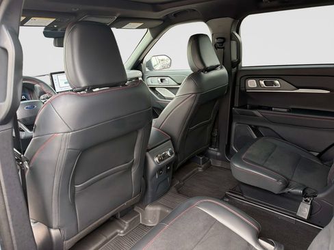 Used 2025 Ford Explorer ST w/ Sun And Sound Package AWD/4WD image 15