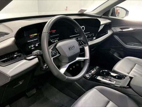 Used 2025 Audi Q6 e-tron Premium w/ Convenience Package image 16