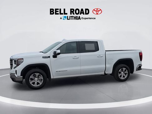 Used 2024 GMC Sierra 1500 SLT AWD/4WD image 4