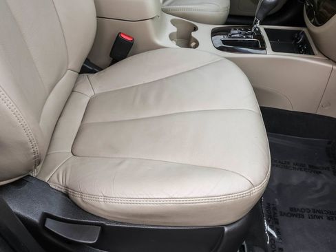 Used 2011 Hyundai Santa Fe Limited image 39